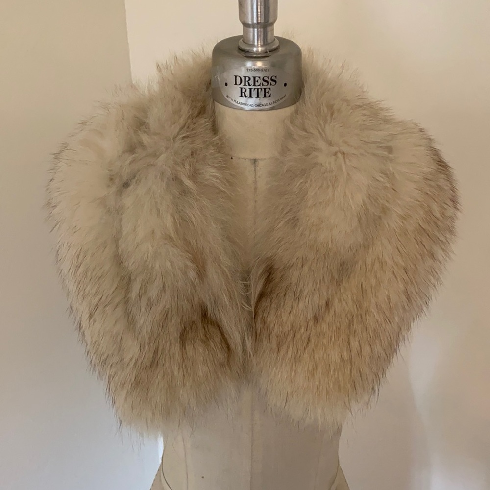 REAL FUR white + beige FOX collar fully lined